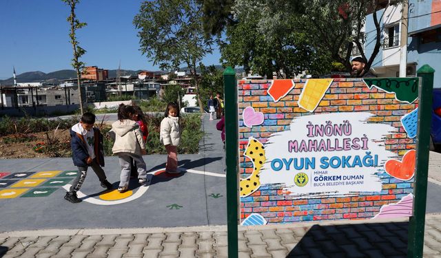 Buca’da çocuklara güvenli eğlence: Yeni oyun sokağı açıldı!