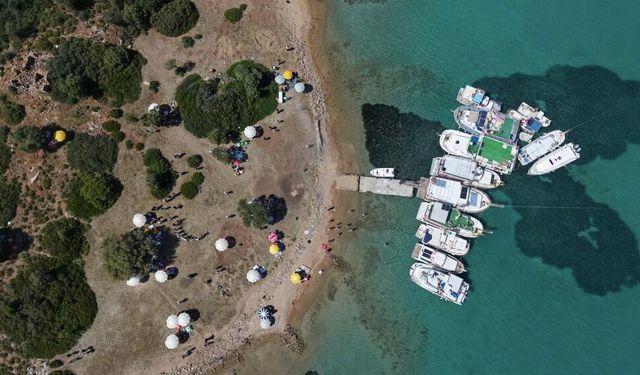 Çeşme’de unutulan Hıdırellez geleneği Yassıada’da canlandı