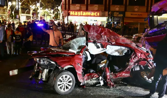 Giresun'da tır iki otomobile çarptı: 5 ölü, 6 yaralı