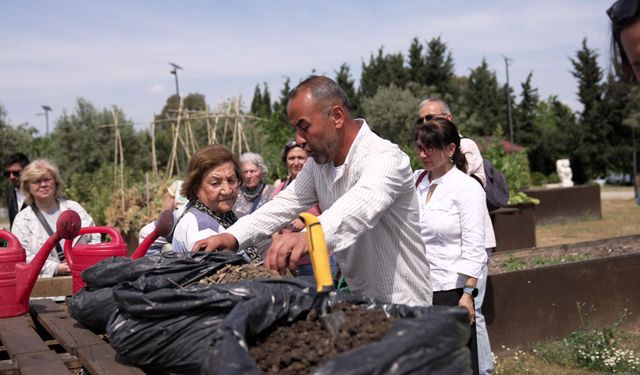 İnciraltı’nda yeşil dönüşüm: Atıklar gübreye!