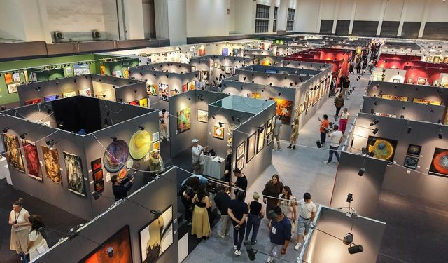 İzmir’de sanat buluşması başladı