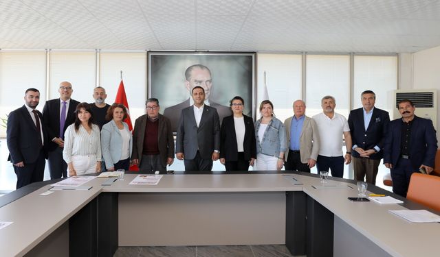 Başkan Erman Uzun muhtarlarla ortak akıl toplantısı yaptı