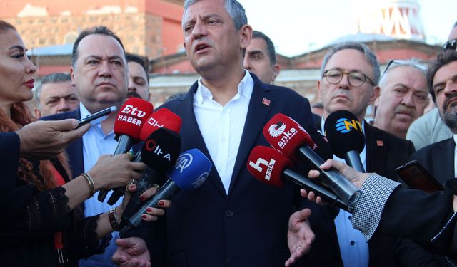 Özel’den rest: ‘Seçilmişlerin arkasındayız!’