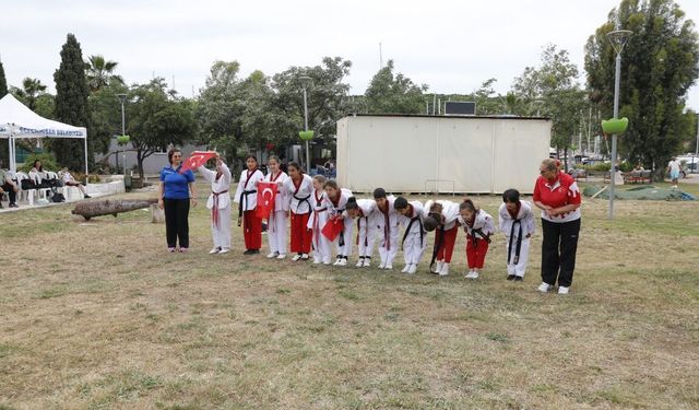 Seferihisar’da 19 Mayıs coşkusu Sığacık’ta yaşandı