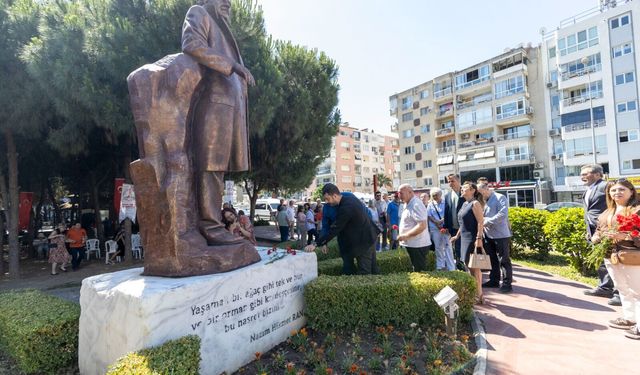 Nazım Hikmet Karşıyaka’da şiirleriyle anıldı