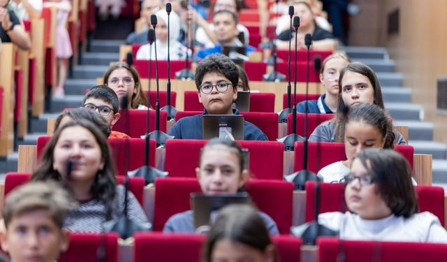 İzmir Çocuk Meclisi bir dönemi daha tamamladı