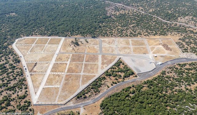 Bornova'da 25 bin kişilik yeni kent mezarlığı hizmete girdi