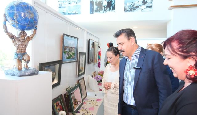 Dikili’de sanat rüzgarı: Kadın emeği iki sergiyle taçlandı