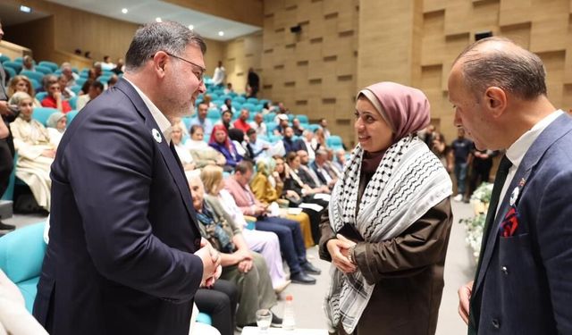 İki coğrafya, tek acı: Gazze ve Srebrenitsa İzmir’de anıldı!