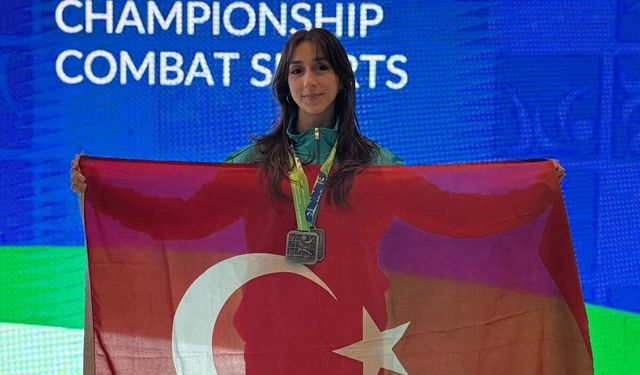 Egeli sporcu Brezilya’da çifte dünya ikinciliğiyle gururlandırdı