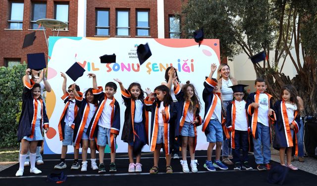 Beyaz Köşk’te mezuniyet