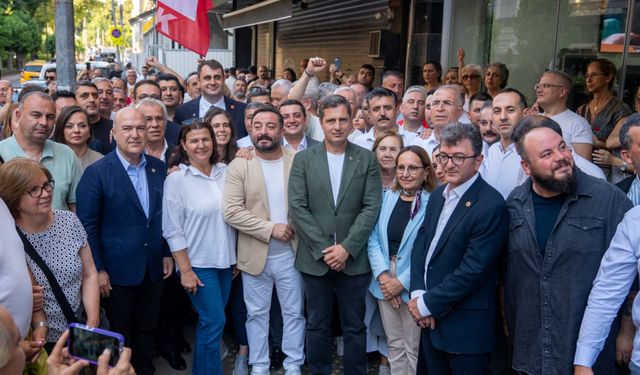 CHP'li Deniz Yücel'den başkana destek