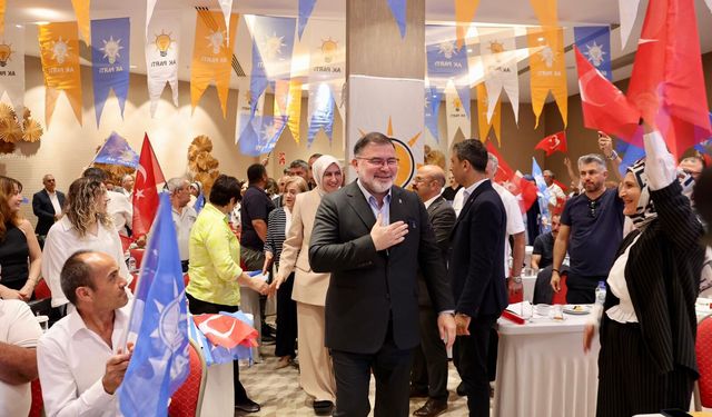 AK Parti İzmir İl Başkanı Saygılı’dan sert çıkış: 'Enerjilerini şehre değil kendilerine harcıyorlar'