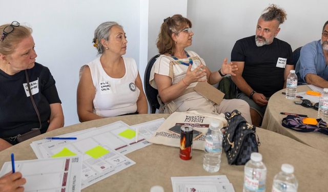 İzmir’de Yurttaş Meclisleri ilk oturumlarını tamamladı