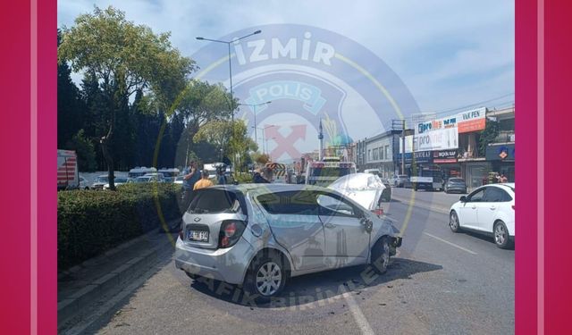 İzmir Yeşillik Caddesi'nde trafik kazası
