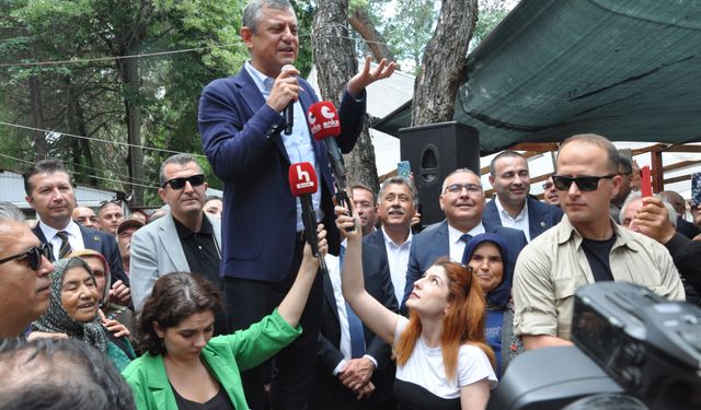 Özel’den iktidara: ‘Sen partiyi alabilirsin, ben gönüllerdeyim!’