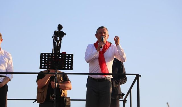 Özgür Özel: ‘Önümüzden çekilin!’