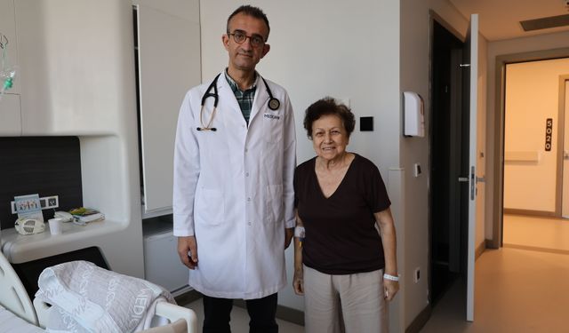 100 metre bile yürüyemiyordu: 80 yaşındaki Tülin nine kalp kriziyle yeniden doğdu!