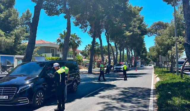 Çeşme’de ulaşımda emniyet ve bakanlıktan ortak denetim
