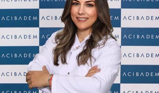 Uzmanından uyarı: 'Yazın en büyük hata su yerine çay ve kahve içmek'