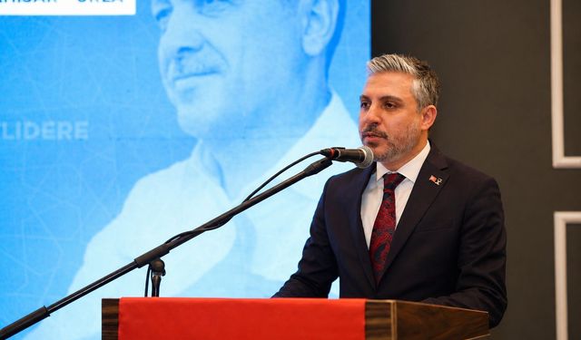 AK Parti'den Balçova'ya: ‘Kışın neyi ilaçladınız?’