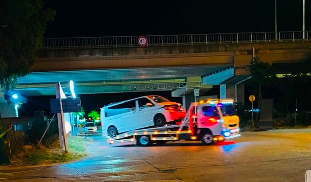 Çeşme Emniyeti’nden korsan taşımacılığa ağır darbe!