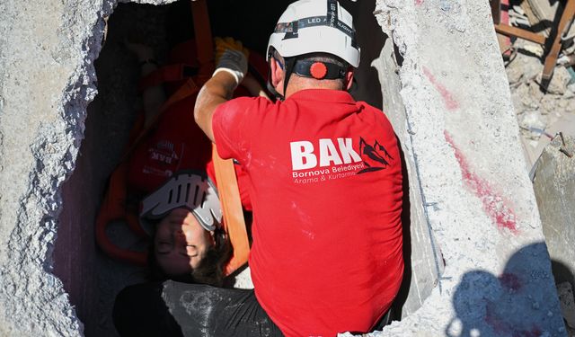 Bornova’nın gururu BAK: Enkazdan hayata!