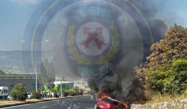 İzmir'de korkutan araç yangını