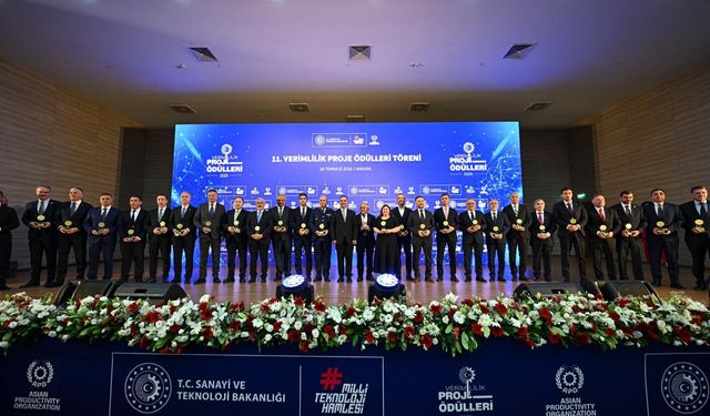 İzmir Bakırçay Üniversitesi'ne 'Sürdürülebilir Kampüs Ödülü'