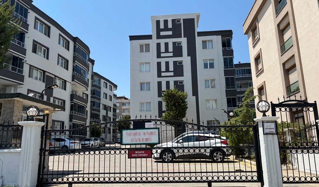 İzmir'de otomatik kapı faciası: 11 yaşındaki çocuğun kolu kırıldı!
