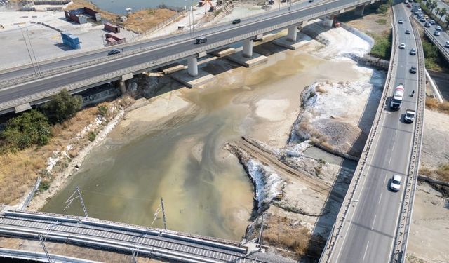 İZSU'dan körfez seferberliği: Sıra Manda Çayı'nda!