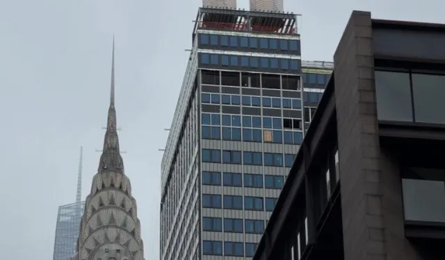 New York sallandı! Dönüşen gökdelende 'kolon' krizi