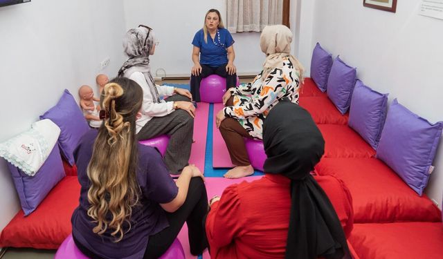 Eşrefpaşa'da Gebe Okulu kayıtları başladı