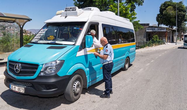 İzmir'de 20 dakikada 30 sürücüye ceza