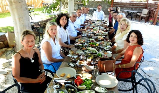 Çeşme Müftüsü Murat Yılmaz'a veda