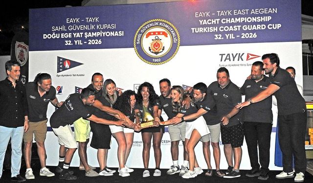 Çeşme'de yelken heyecanı ödül töreniyle tamamlandı