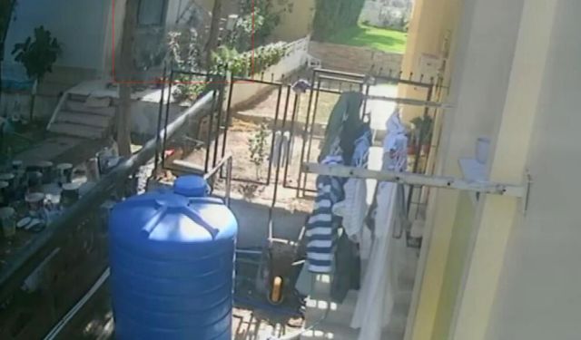 İzmir'de iskele çöktü: 3 kardeş işçinin yaralandığı anlar kamerada!