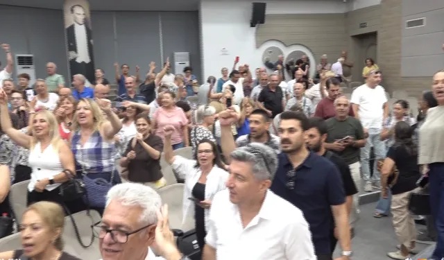 CHP'de yaprak dökümü! Bornova'da toplu istifa!