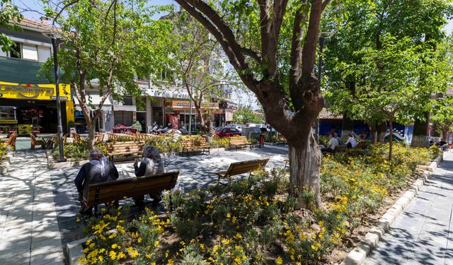Güzel İzmir Hareketi Bayındır'da kamusal alanı yeniledi