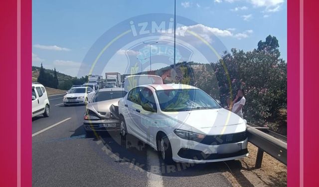 Bornova'da trafik kazası: Kilometrelerce kuyruk oluştu!