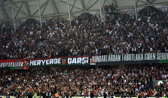 Karşıyaka sezona Altay derbisiyle başlayacak