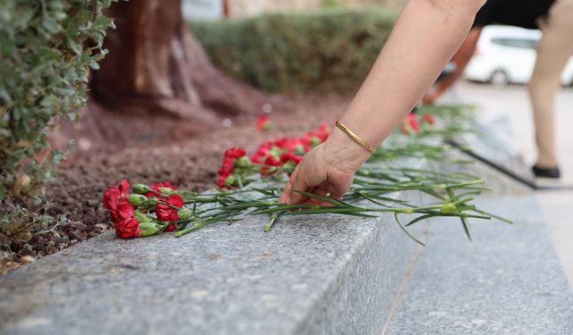 Karabağlar'da Madımak'ın Ateşi Unutulmadı