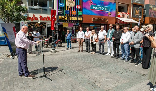 Karşıyaka'da Srebrenitsa Soykırımı kurbanları törenle anıldı