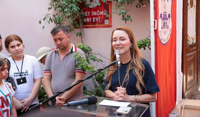 Lozan'ın 103. yılı Konak'ta coşkuyla kutlandı
