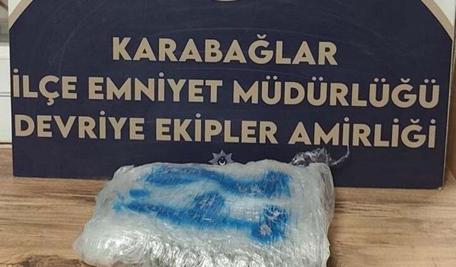 Karabağlar'da motosikletli şahıs esrarla yakalandı!