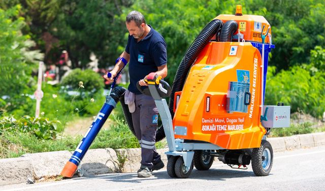 Narlıdere'nin sokaklarında 'filler' göreve başladı