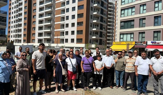İzmir'de teslim gecikti, eylem başladı!