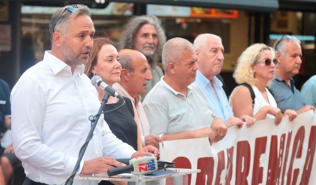 Srebrenitsa Katliamı'nın 31. yılı Konak'ta düzenlenen törenle anıldı