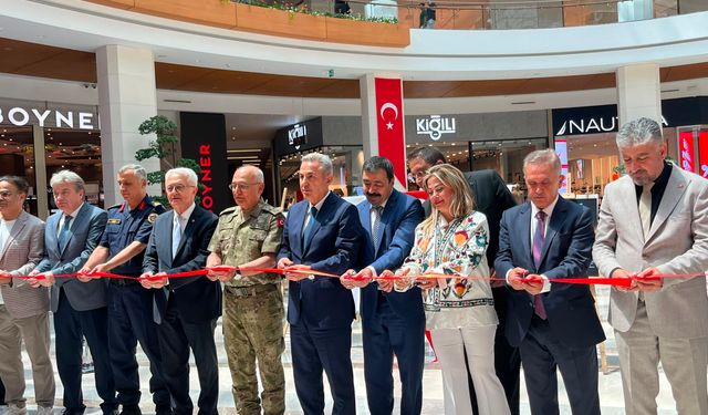 15 TEMMUZ HAFIZASI MANŞETLERLE YAŞATILIYOR