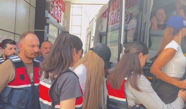 Ünlüler operasyonunda 11 pozitif sonuç!